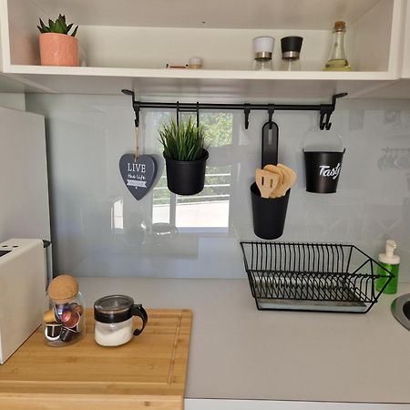 Pinezici Apartman Niccole المظهر الخارجي الصورة
