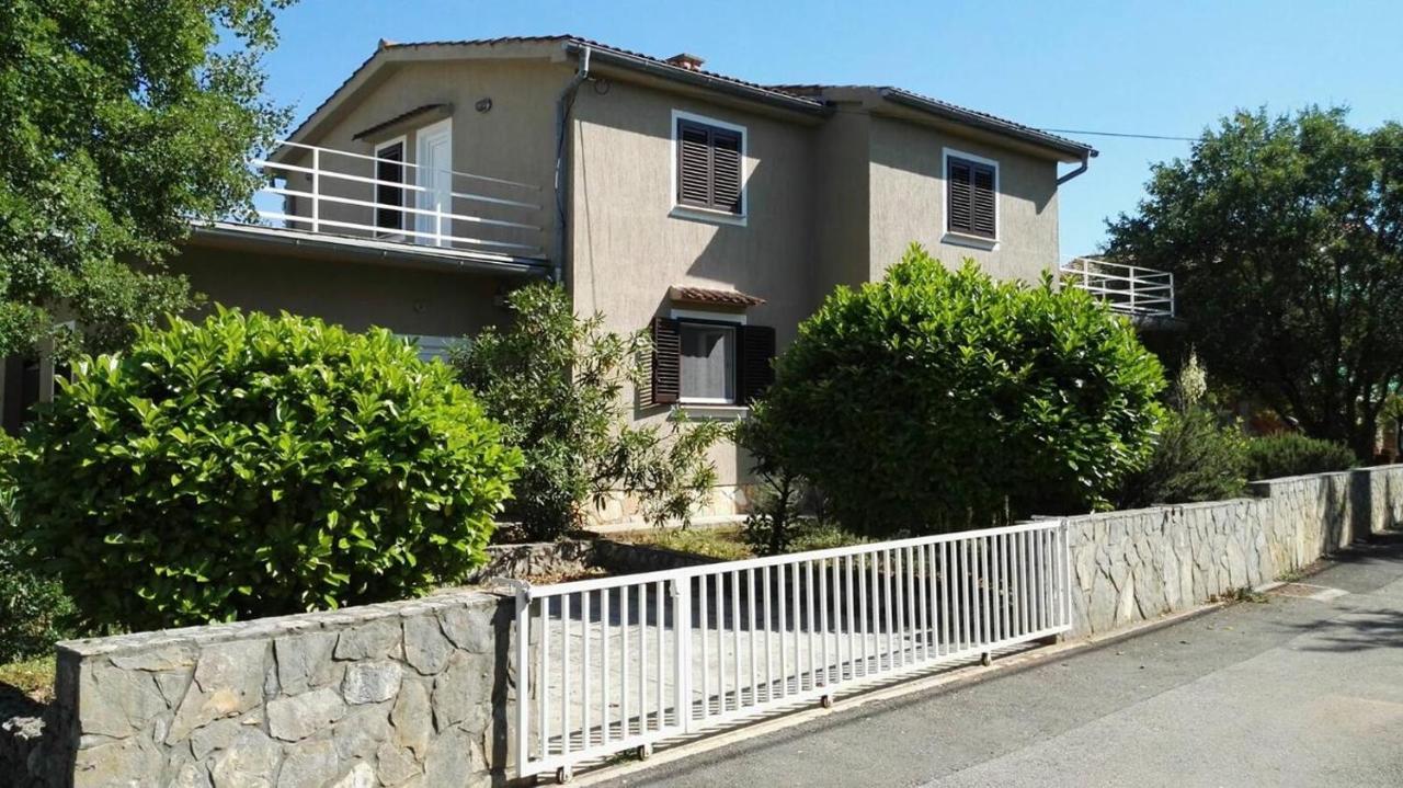 Pinezici Apartman Niccole المظهر الخارجي الصورة
