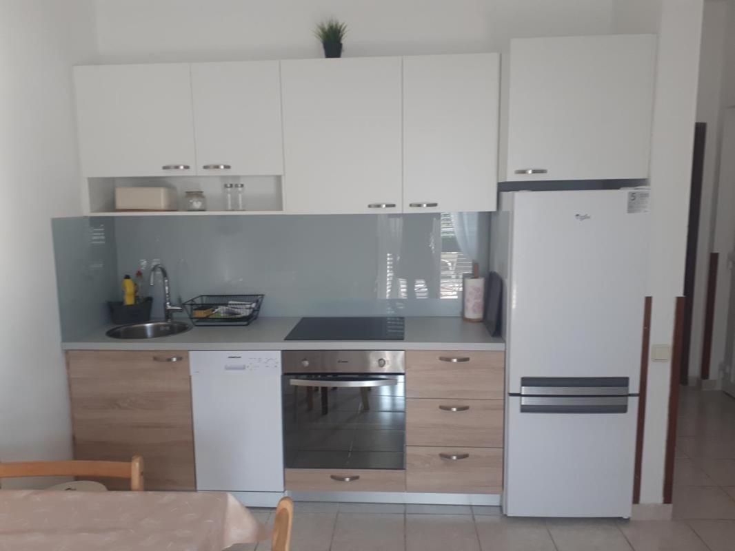 Pinezici Apartman Niccole المظهر الخارجي الصورة