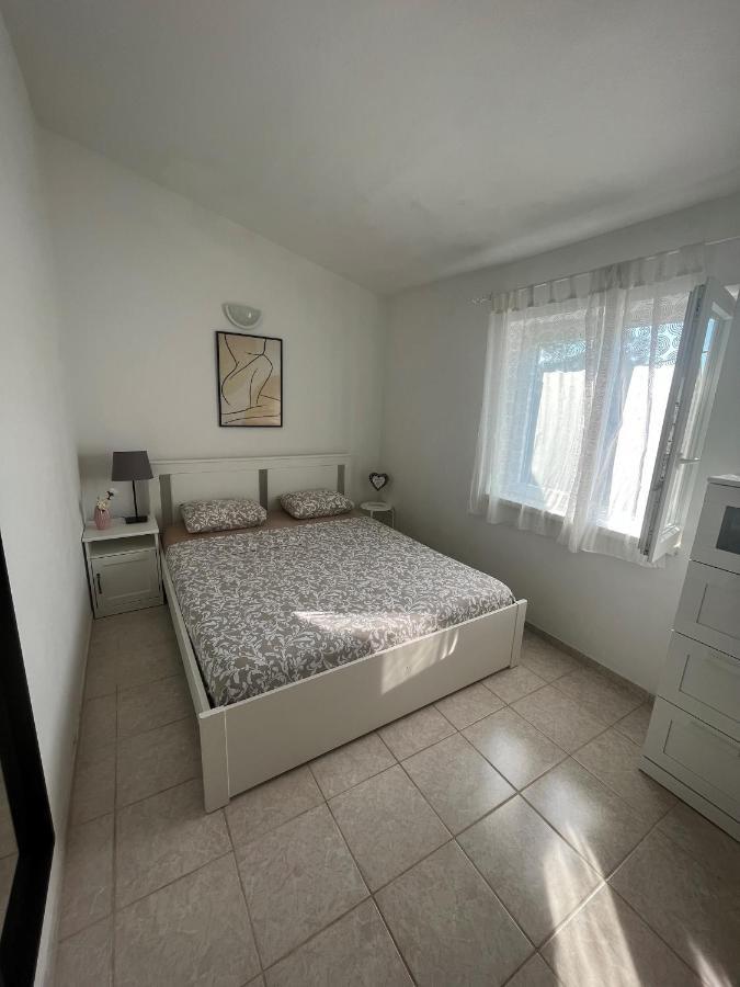 Pinezici Apartman Niccole المظهر الخارجي الصورة