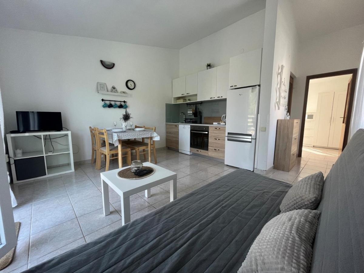 Pinezici Apartman Niccole المظهر الخارجي الصورة