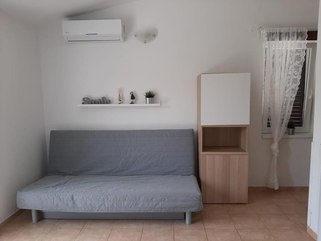 Pinezici Apartman Niccole المظهر الخارجي الصورة